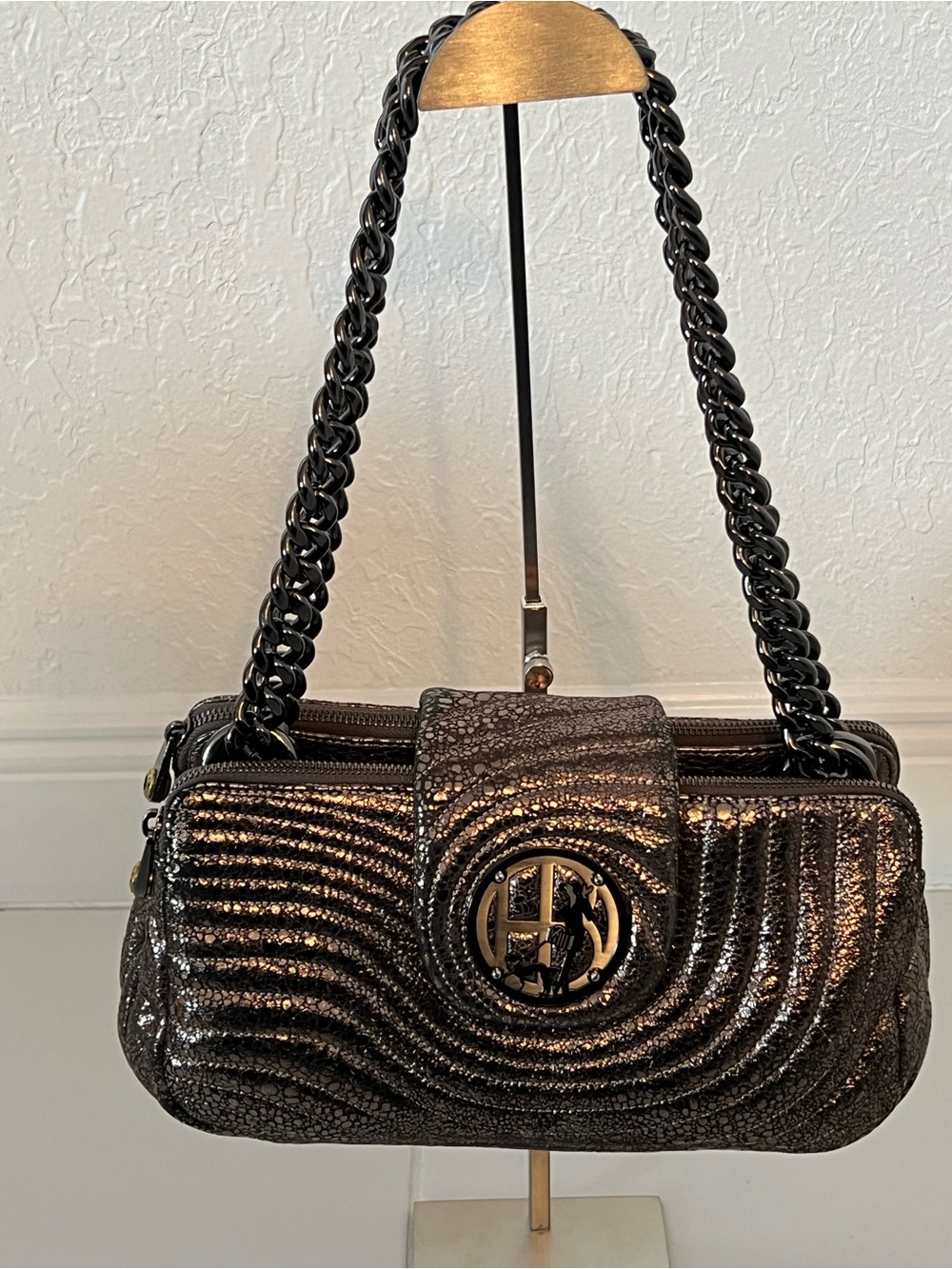 HENRI BENDEL # 7 QUILTED METALLIC SHOULDER BAG. - Picture 7 of 15
